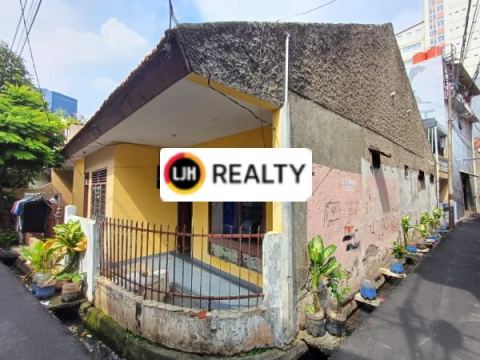 RUMAH Kost Belakang UNTAR di Tanjung Gedong Jakarta Barat.
