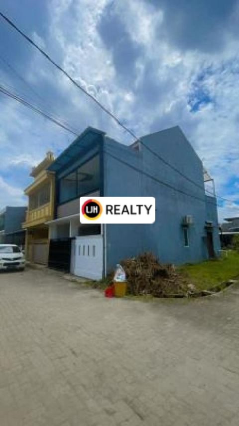 Rumah Dalam Cluster Akses Grand Wisata