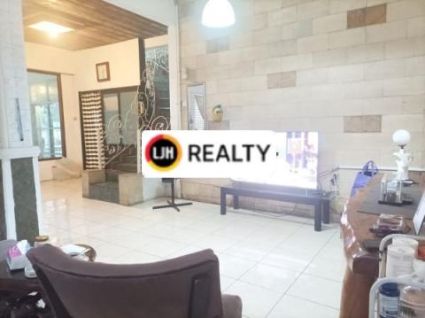 Rumah beserta Ruang Usaha 200m dari TB Simatupang