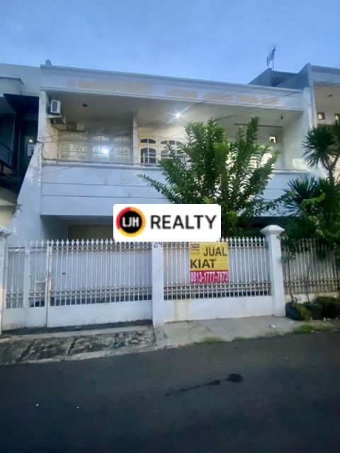 RUMAH Luas 135 m2 Di Daerah Tomang Jakarta Barat.