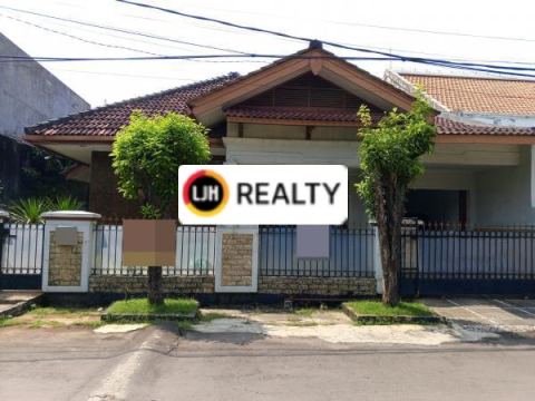 Dijual Rumah Luas di Jakasampurna Bekasi 