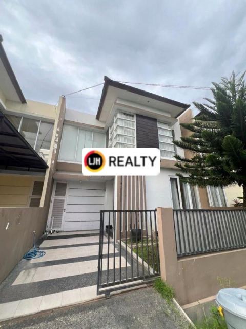 Cozy House 2 Bedrooms with Modern Minimalist Design in Kerobokan, Kuta. Close to Bali Kiddy School