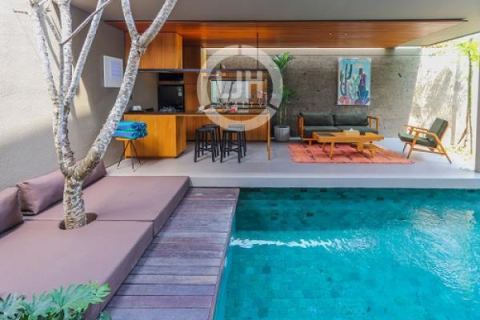 Beautiful Villa Montly for Rent with 2 Bedrooms in Kayu Tulang, Canggu. Only 3 minutes to Pepito Market Eco Beach.