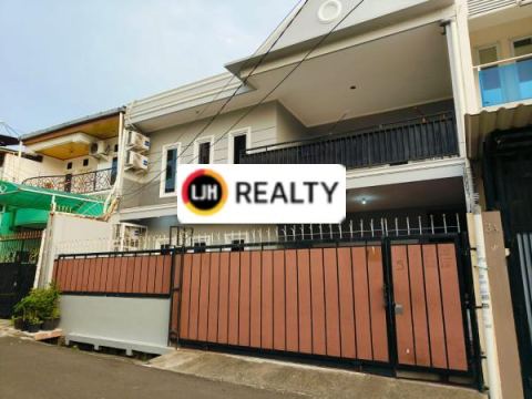 Rumah Siap Huni Ada Kamar Mandi Dalam di Tomang Jakarta Barat