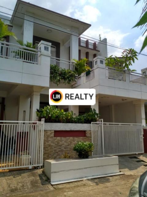 Dijual Rumah 2 Lantai Strategis di Jaka Setia Bekasi 