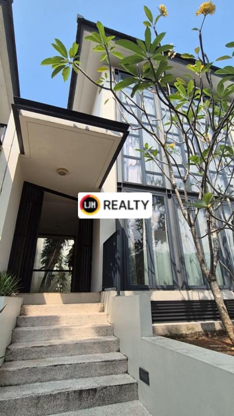 Dijual Rumah Mewah Navapark Cluster Lancewood di BSD City