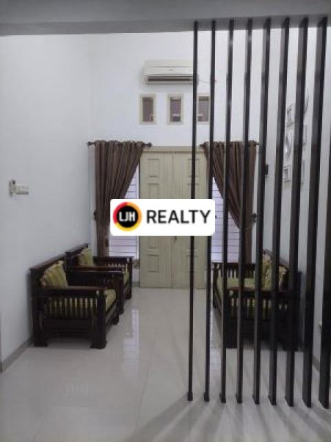 Rumah 4 Kamar Dalam Cluster Dekat Masjid Dan Sekolahan Grand Wisata Bekasi