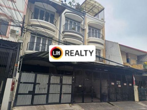 Ruko Bagus di Jalan Utama, Cocok untuk Usaha, Tomang, Jakarta Barat