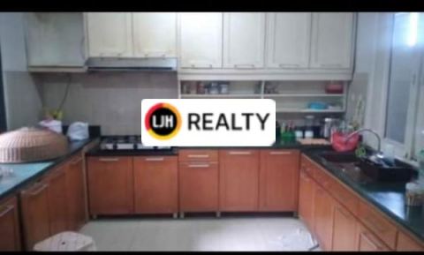 Rumah 2 Lantai, 3 Kamar Tidur, Luas Tanah 330 M2 di Duren Sawit Jakarta Timur 