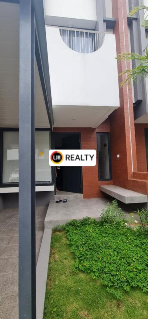 Rumah Dijual Murah di Freja Suite BSD City Dekat AEON Mall
