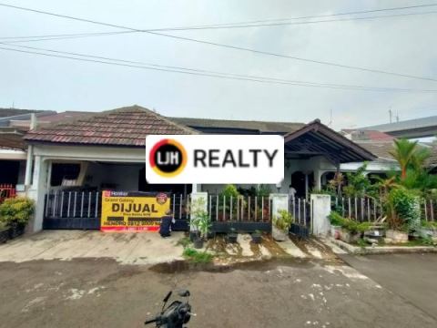 Dijual Rumah Luas Dekat Tol di Jaka Setia Bekasi 