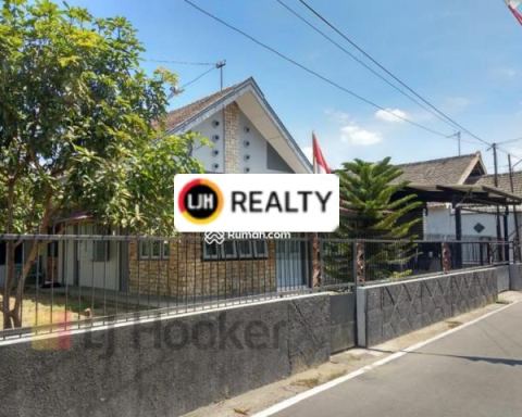 Rumah Asri murah di tengah kota Solo