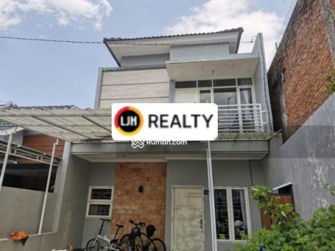 Rumah cluster 2 lantai Mojosongo