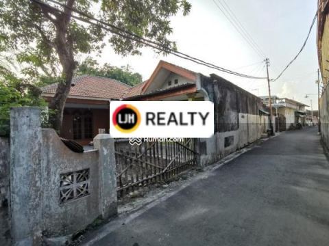 Rumah 100m dari jalan besar Jebres
