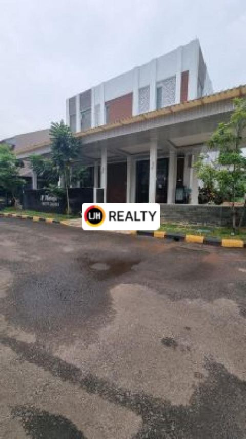 Rumah 2 lantai full renovasi 3 kamar Grandwisata Bekasi