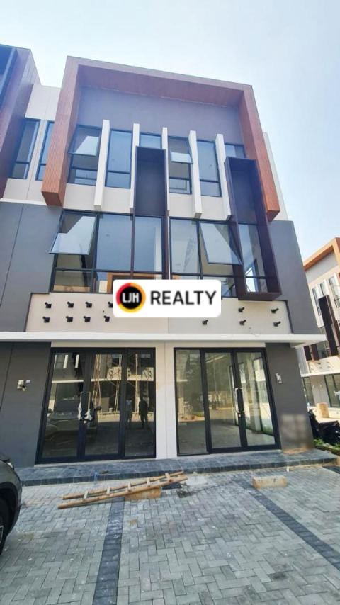 Disewakan Ruko Campton 3 Lantai di BSD City Dekat Univ Atmajaya dan Pasar Modern Intermoda