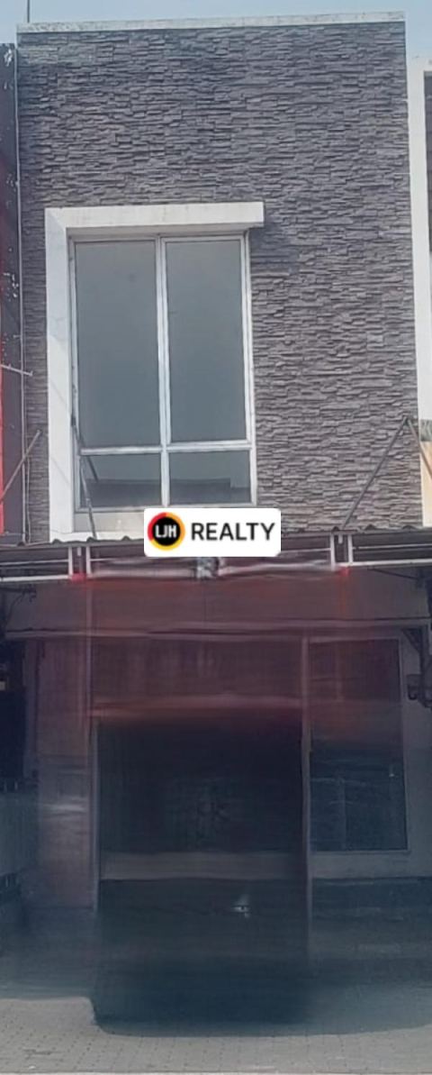 Ruko 2 Lantai Posisi Strategis Cocok Untuk Usaha Di Kota Wisata - Cibubur