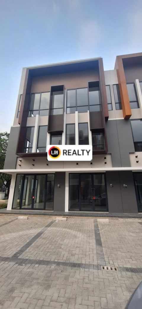 Disewakan Ruko Campton BSD City 3 Lantai Dekat Pasar Modern Intermoda