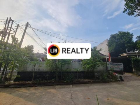 Dijual Tanah dan Bangunan Posisi Hook di Delta Pekayon Bekasi 