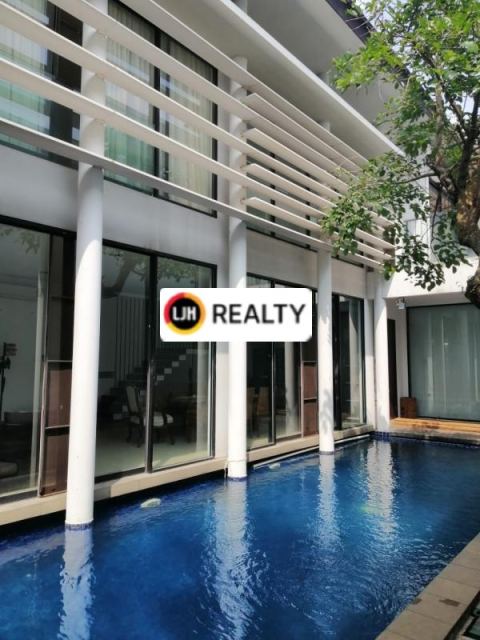 Rumah Mewah Komplek Lembah Ampera Jakarta Selatan