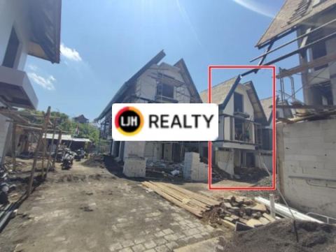 3 bedrooms villa for rent at Canggu, Kuta Utara, strategic location, only 5 minutes to Batu Bolong Beach
