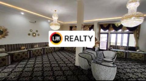 Ruko Mewah 3 Lantai Luas 478m2, Siap Pakai Cocok Dijadikan Kantor Atau Tempat Usaha Cafe, Klinik di Buah Batu Bandung