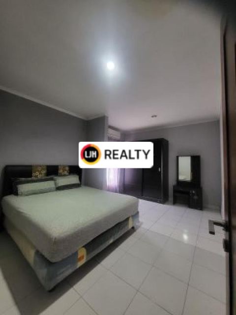 Rumah 2,5 Lantai Luas 200 M2, 4+1 Kamar Tidur Bisa Dijadikan Workshop, Klinik Dan Usaha Lainnya, Antapani Bandung