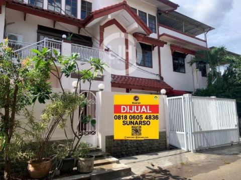 Rumah Bagus 3 lantai di Komplek Cipinang Indah Jakarta Timur