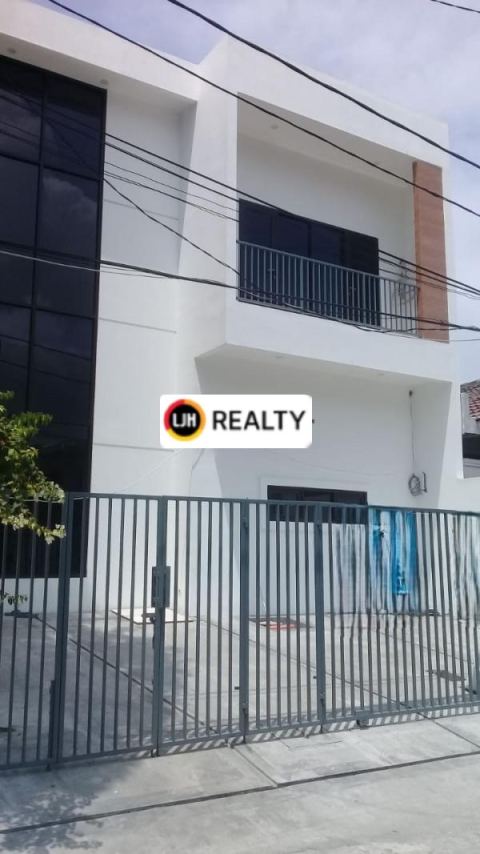 Rumah di Kelapa Cengkir Kelapa Gading Jakarta Utara