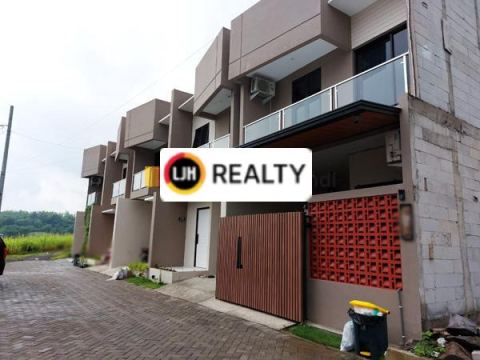 Rumah di Rudensia Park Tembalang Semarang