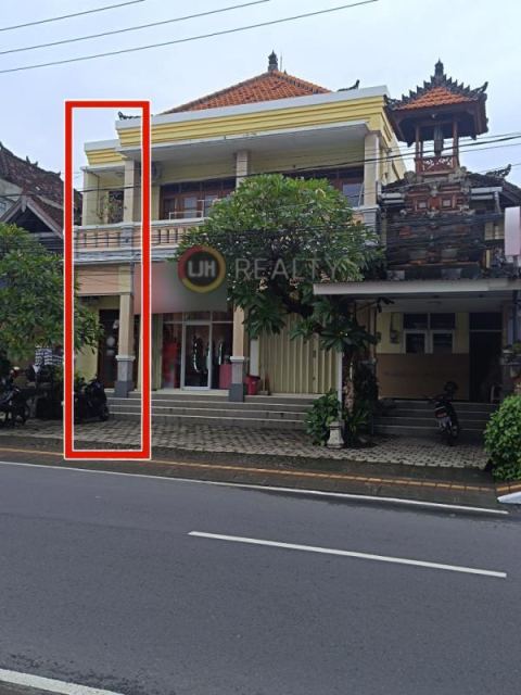 Shophouse for rent at Jl. Sutoyo, Denpasar, strategic location, suitable for business