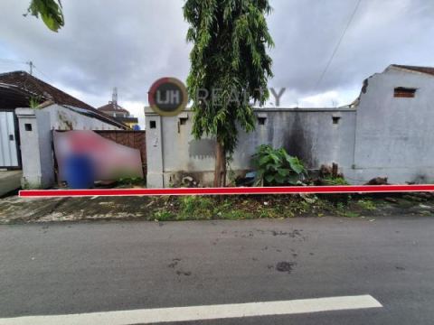 Land for sale at Ubung, Denpasar, Strategic location, only 10 minutes to Taman Kota Denpasar, suitable for invesment