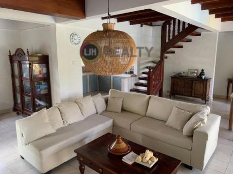 4 bedrooms villa for sale at Kerambitan, Tabanan, strategic location, well maintained, only 12 minutes to Kelating Beach