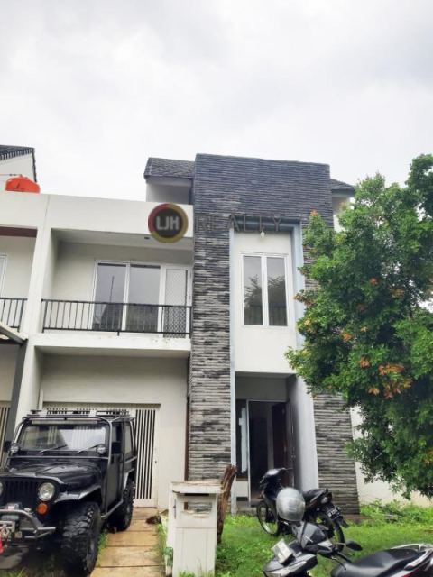 Rumah Hoek 2 Lantai Premier Village Cipondoh Kota Tangerang
