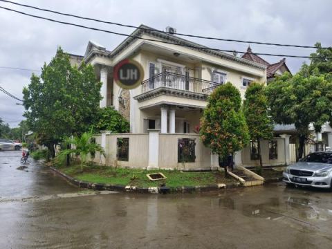 Dijual Rumah Hook Strategis di Villa Jakasetia Bekasi Selatan