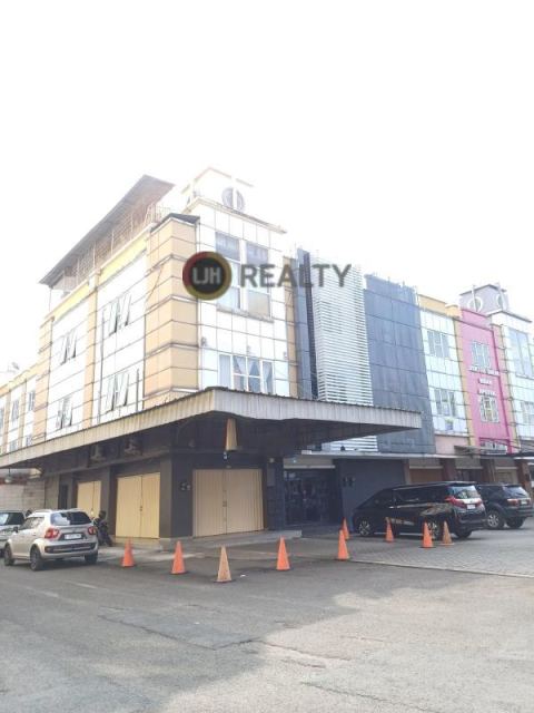 Ruko Golden Boulevard Hoek di BSD City