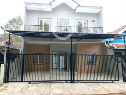 Rumah 2 Lantai Griya Loka Sektor 1.1 BSD City