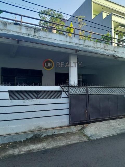 Rumah 2 Lantai Siap Huni, Lokasi Strategis, Tomang, Jakarta Barat