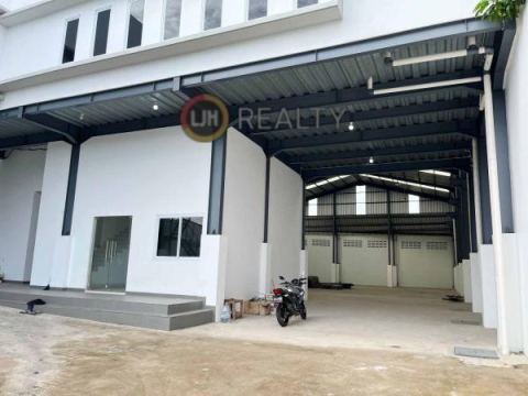 Bingung Cari Gudang? Tenang, Kita Punya Gudang Baru di Kavling DPR, Tangerang - ada kantornya 2 lantai, 800 m²