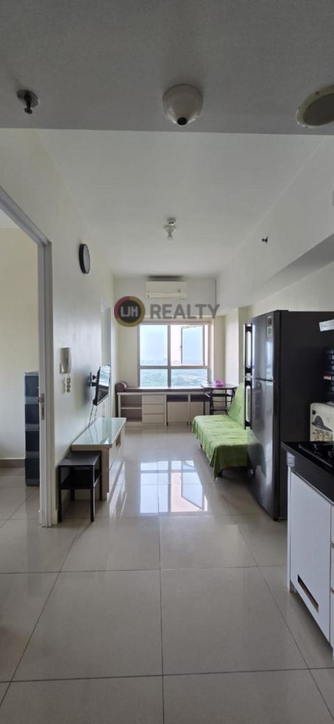 Apartemen Springlake 2BR Tower Freesia Summarecon Bekasi 