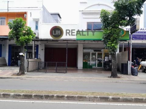 Ruko Gandeng di Kencana Loka Raya BSD City