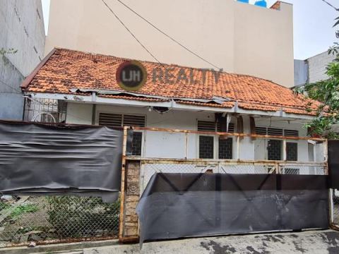 Rumah Tua Hitung Tanah Lokasi Strategis, Tomang, Jakarta Barat