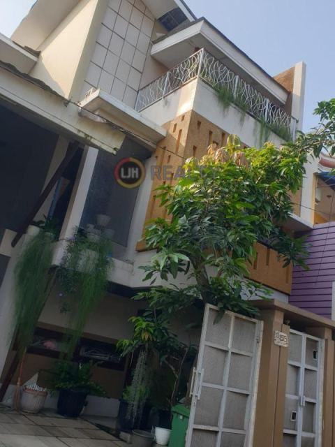Dijual Rumah di Jati Cempaka Pondok Gede Bekasi