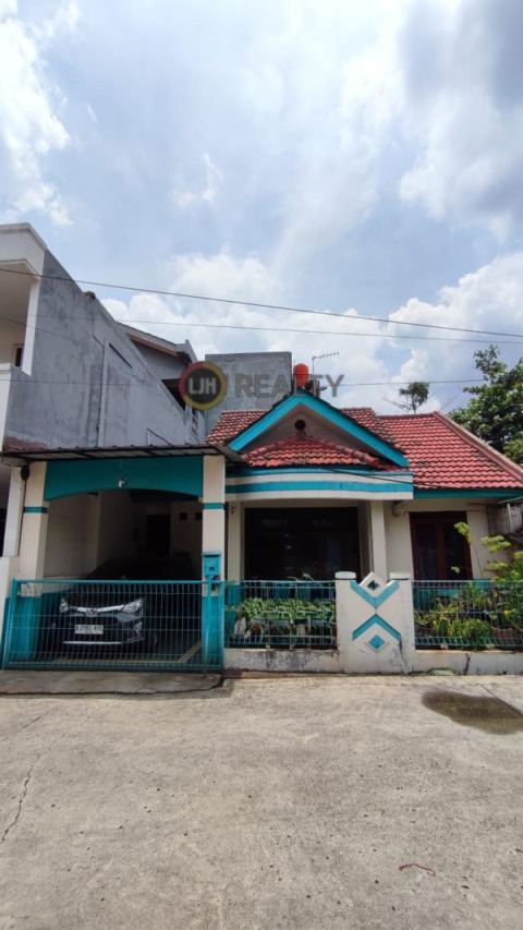 Dijual Rumah Luas di Galaxy Bekasi Selatan 