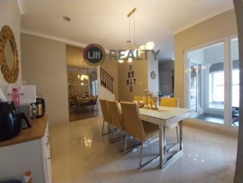 Rumah Grand Wisata, 5 Kamar Tidur, Dalam Cluster, menghadap Timur dan Barat, Akses Langsung Tol Tambun Grand Wisata