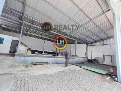 Gudang di Simongan Raya Semarang