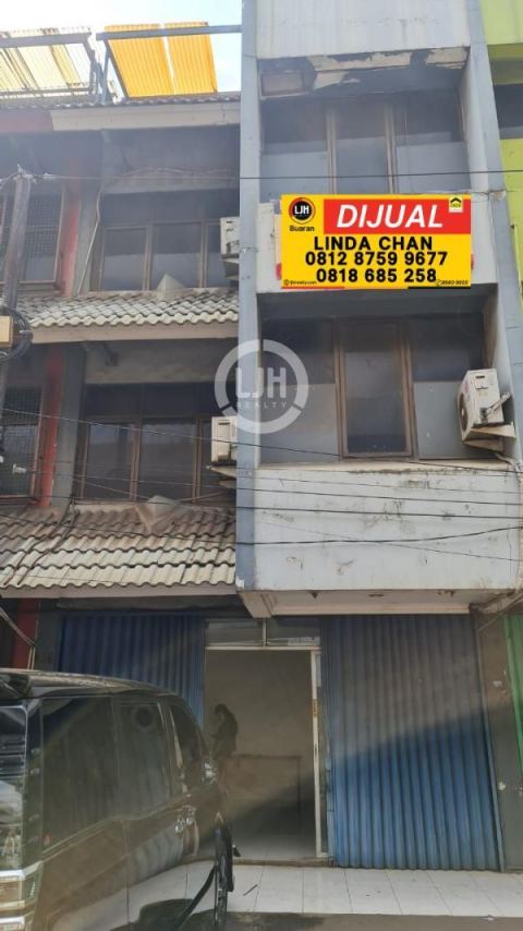 Ruko 4.5 Lantai Strategis pinggir jalan Kalimalang