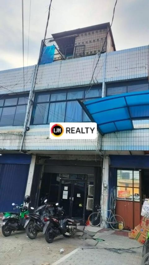 Ruko 3 Lantai di Jalan Raya Pemuda Kranji Bekasi Jawa Barat 