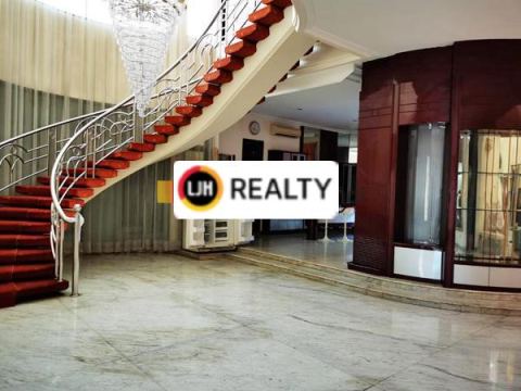 Rumah di Jl Mawar Semarang