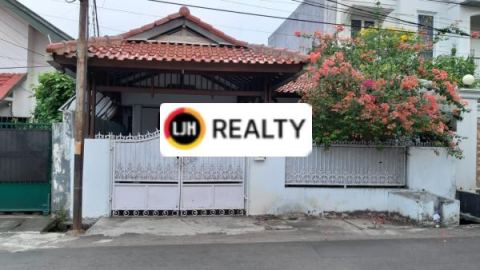 Dijual Rumah Luas di Tebet Jakarta Selatan